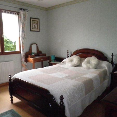 Chambres D'Hotes Les Nefliers 엉부와스 외부 사진