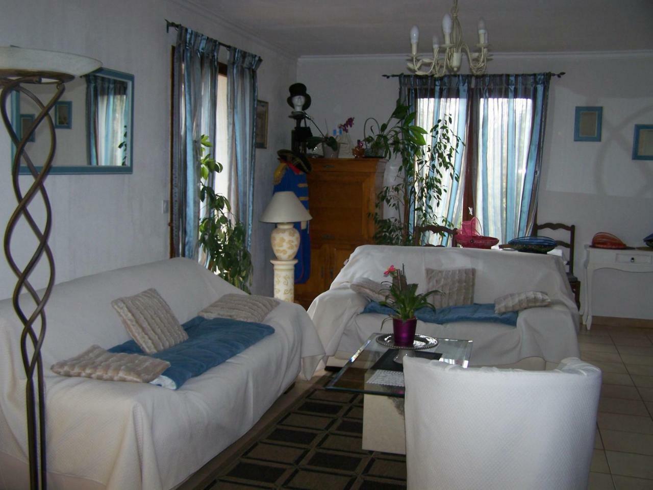 Chambres D'Hotes Les Nefliers 엉부와스 외부 사진