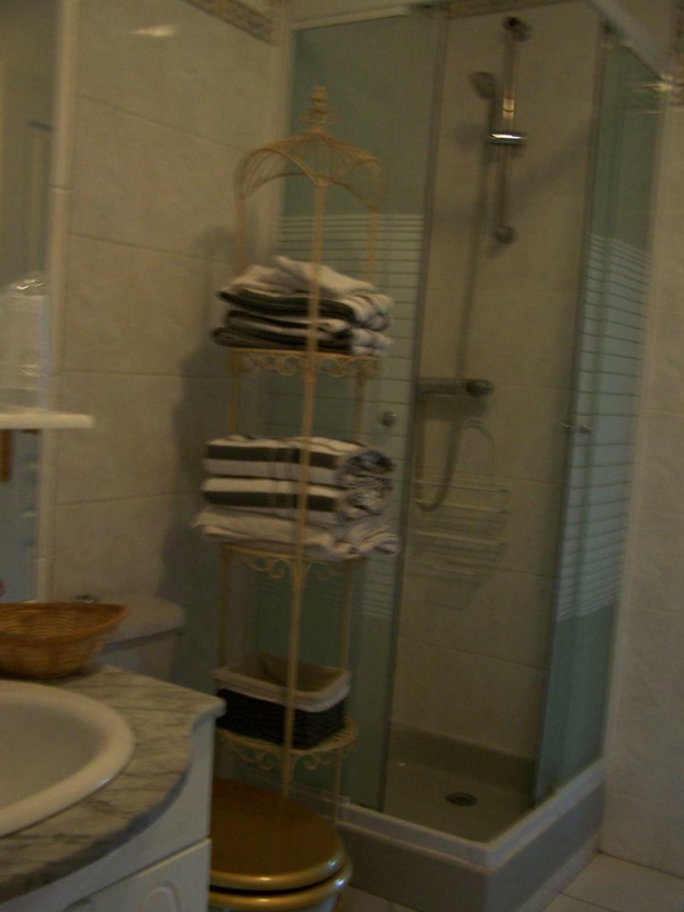 Chambres D'Hotes Les Nefliers 엉부와스 외부 사진